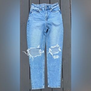 American Eagle Outfitters High Rise Mom Jeans
